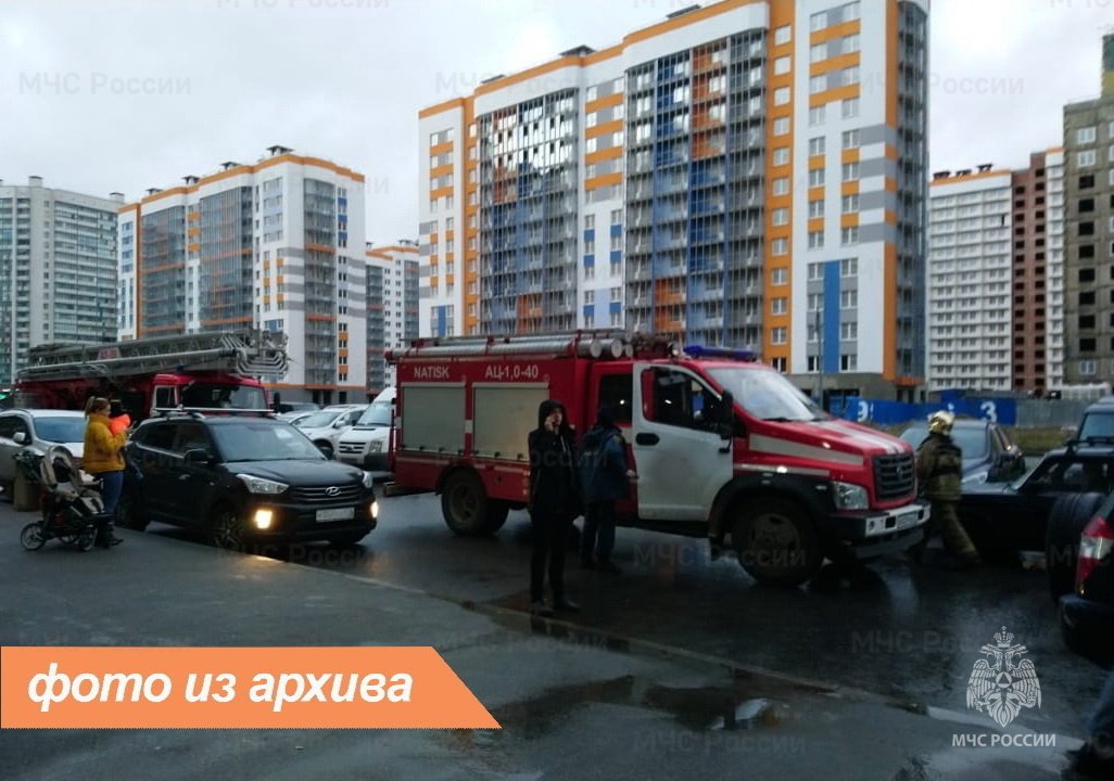 Пожарно-спасательные подразделения Ленинградской области ликвидировали пожар в г. Сланцы