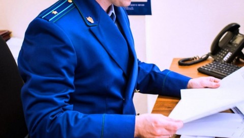 По иску Сланцевского городского прокурора аннулировано водительское удостоверение женщины, страдающей наркотической зависимостью